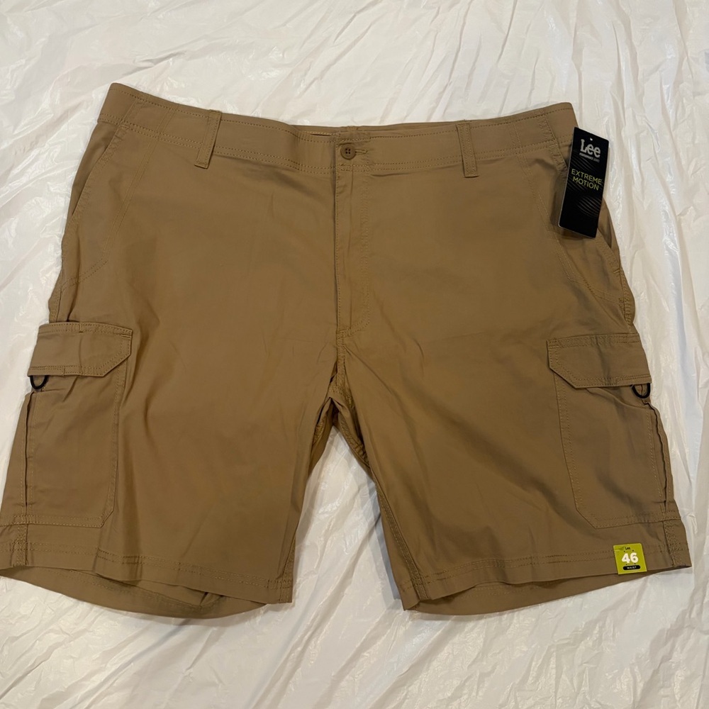 Lee Shorts Men's 46x10 Tan Cargo Shorts NWT
